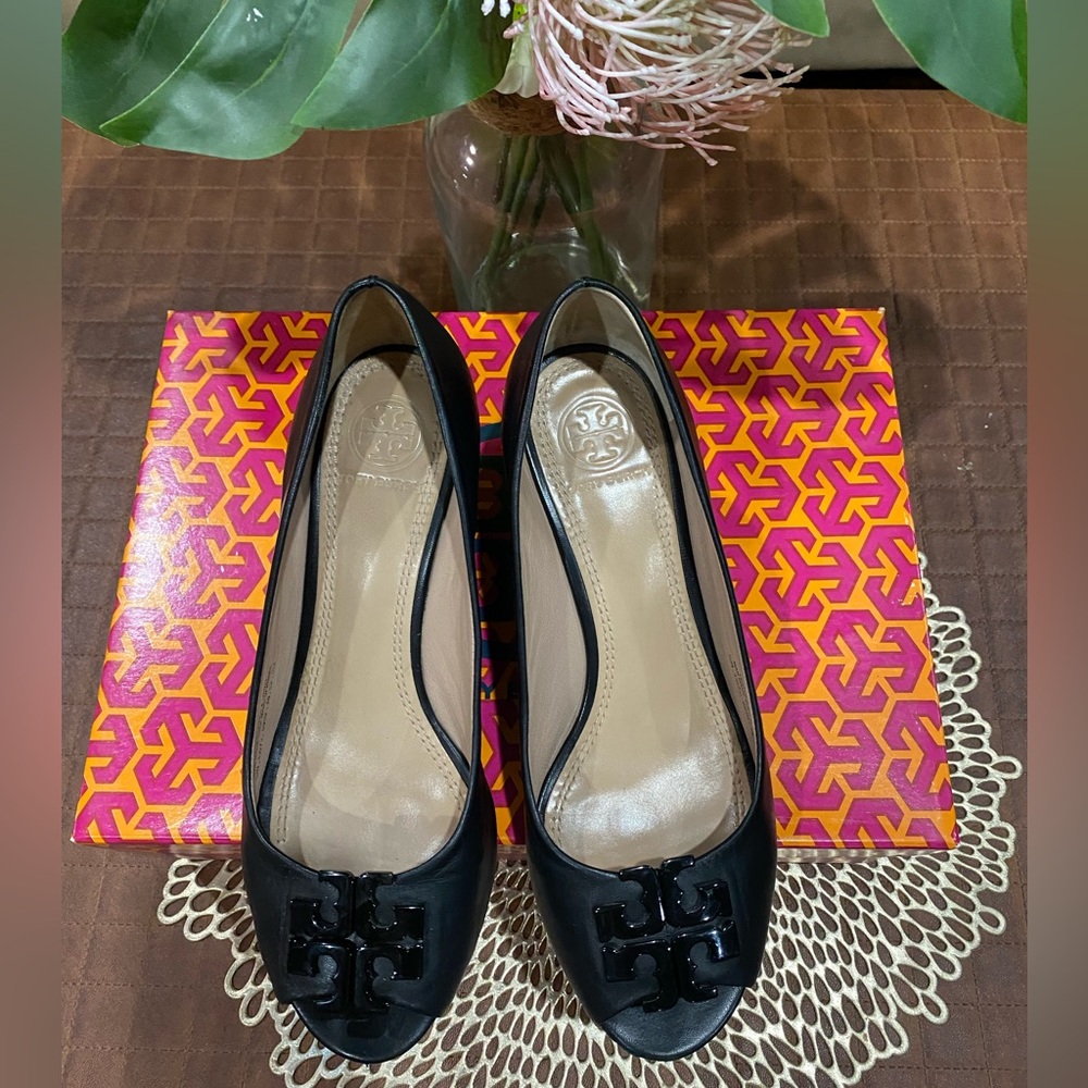 Tory Burch Lowell 2 65MM Peep Toe Wedge